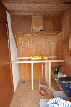 17-06-09 _ Wickeltisch bauen